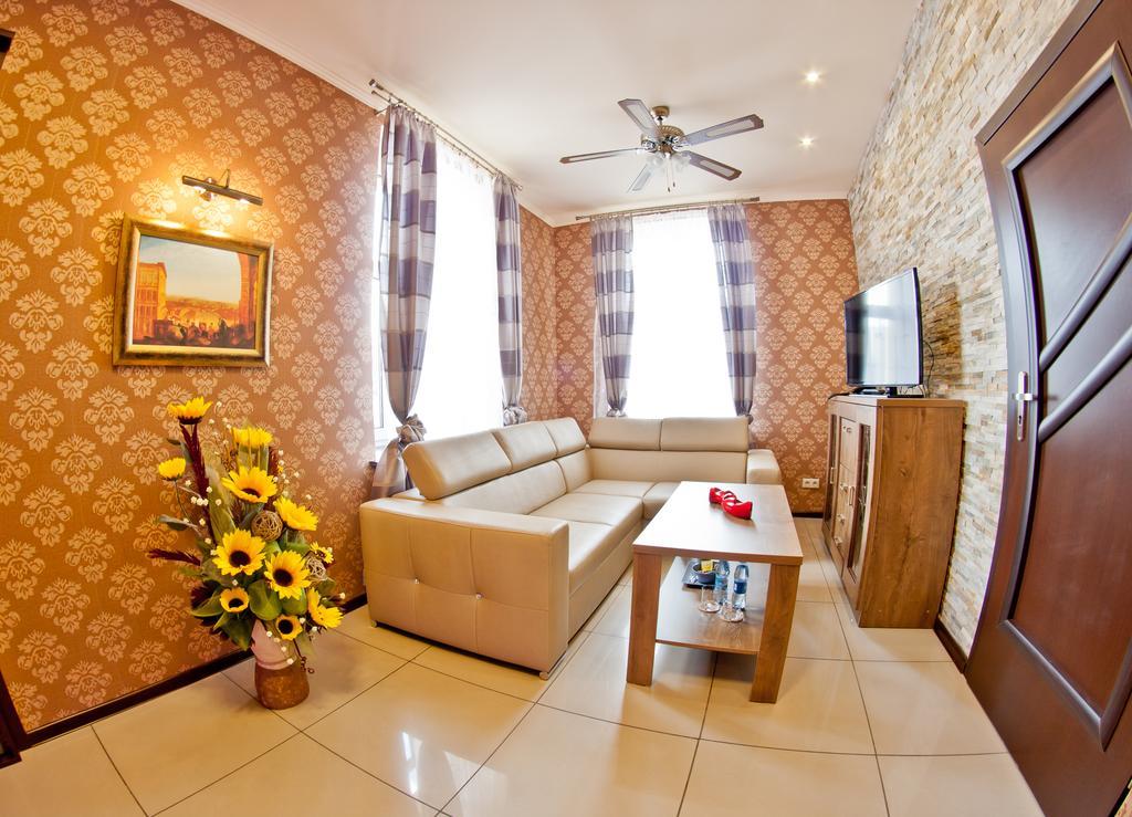 Palac Saturna Czeladz Room photo