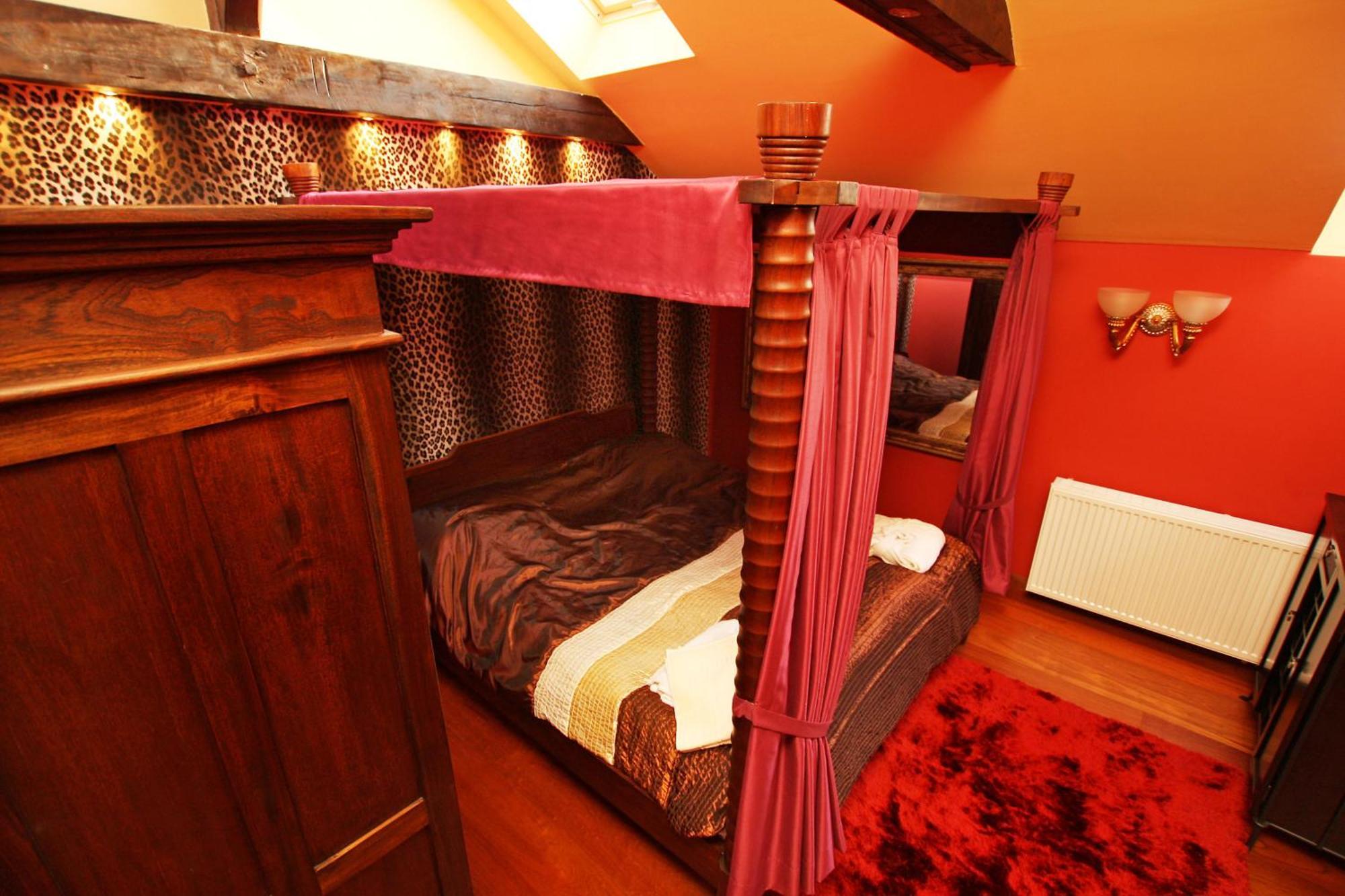Palac Saturna Czeladz Room photo