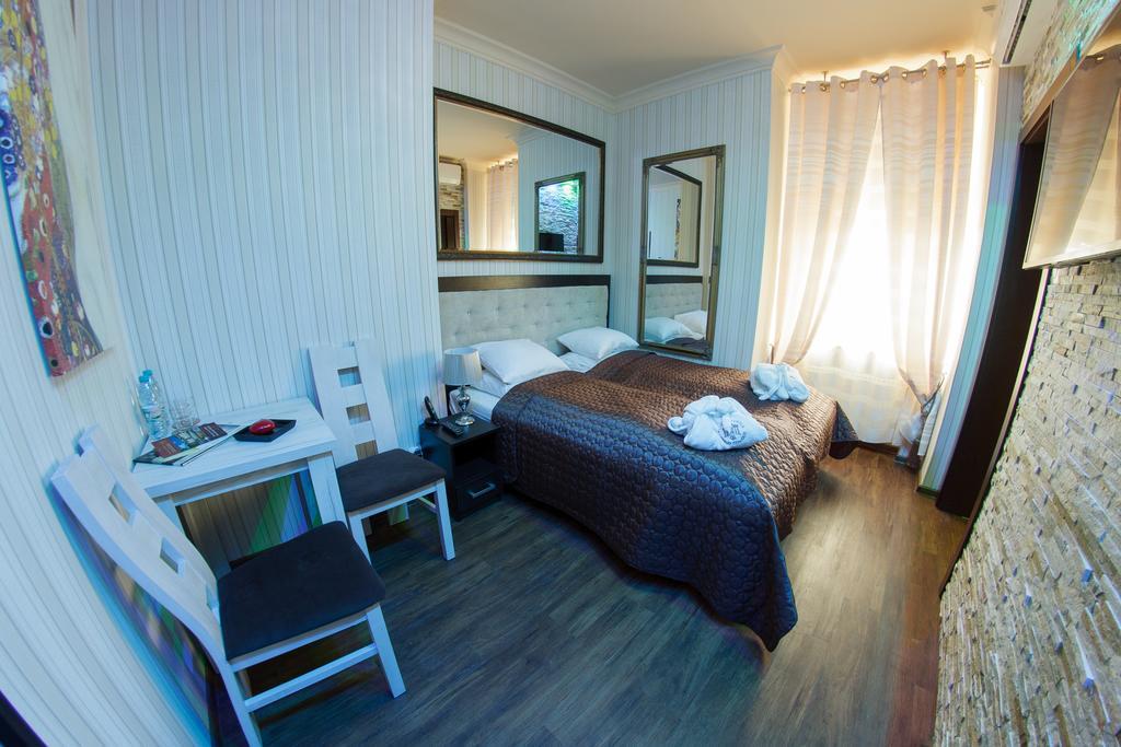 Palac Saturna Czeladz Room photo